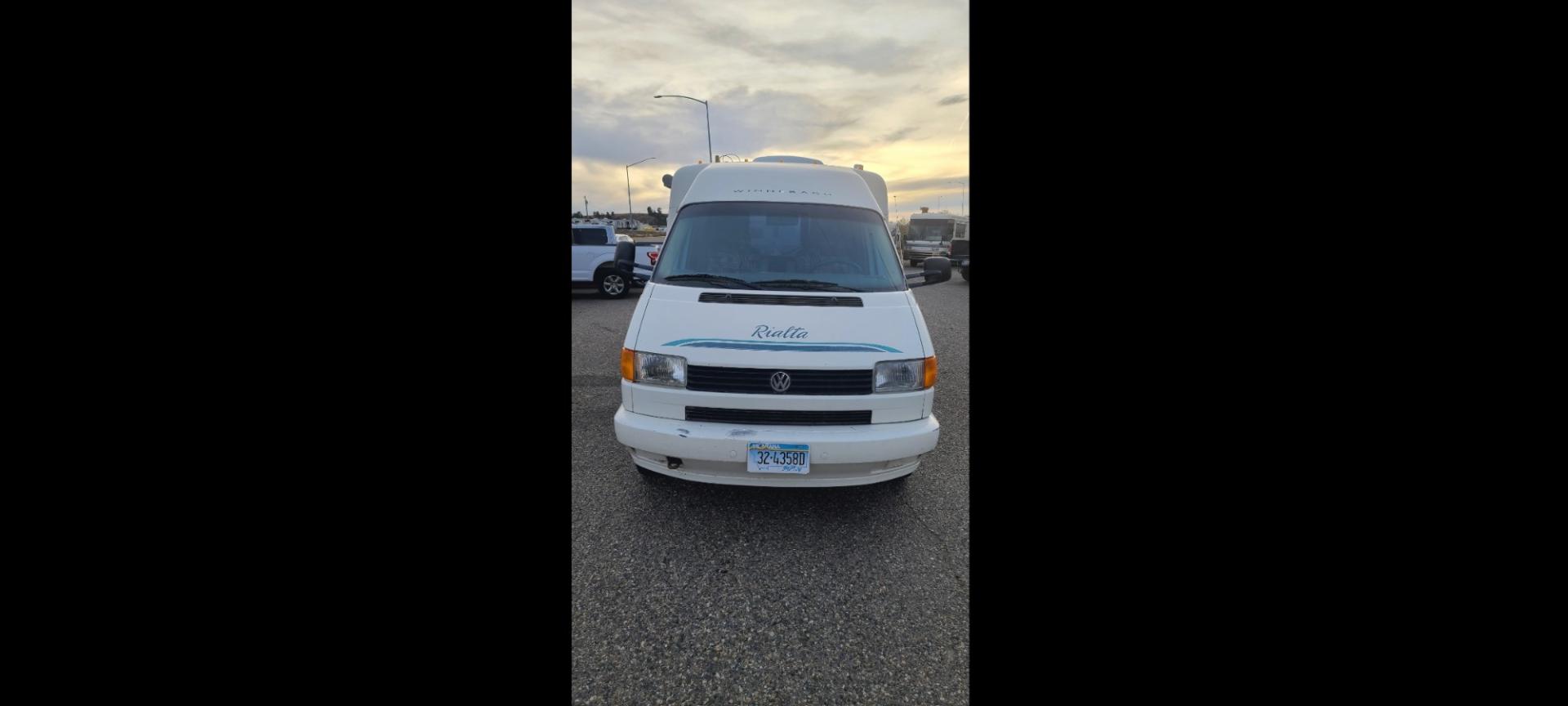 1997 White Winnebago Rialta 22RD , located at 923 US HWY 87 E., Billings, MT, 59101, (406) 245-0456, 45.795788, -108.451881 - Photo#1